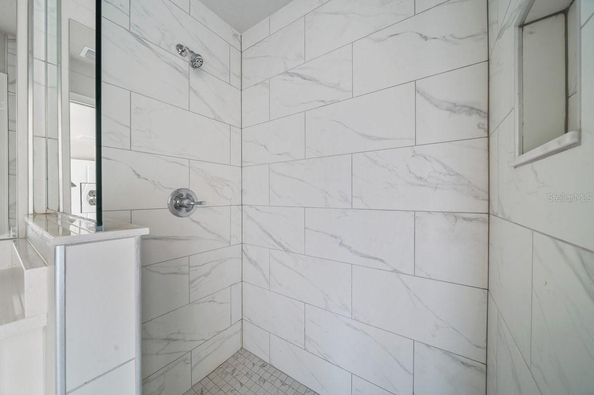 Image 23 of 31 For 9927 Athenia Drive