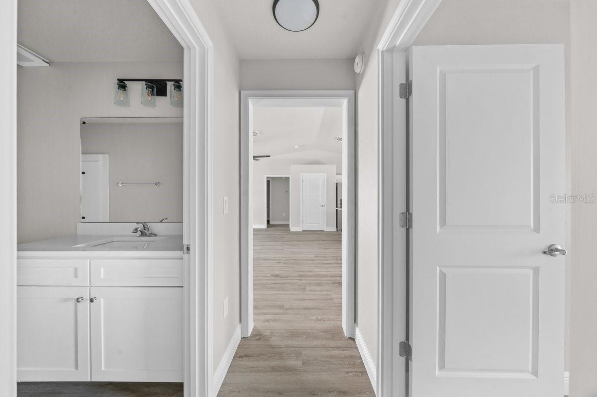 Image 26 of 31 For 9927 Athenia Drive