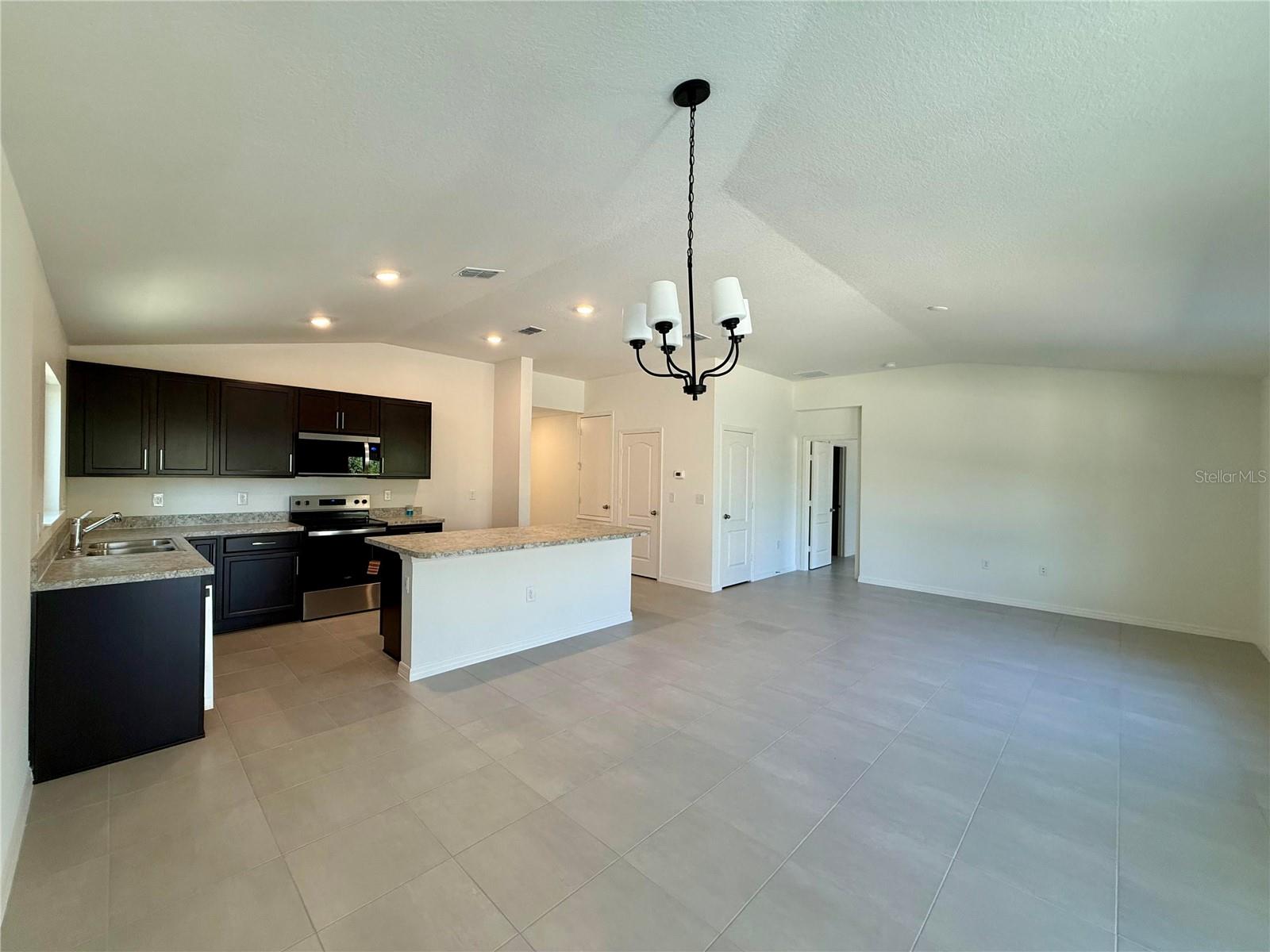 Image 2 of 12 For 20248 Lavender Bloom