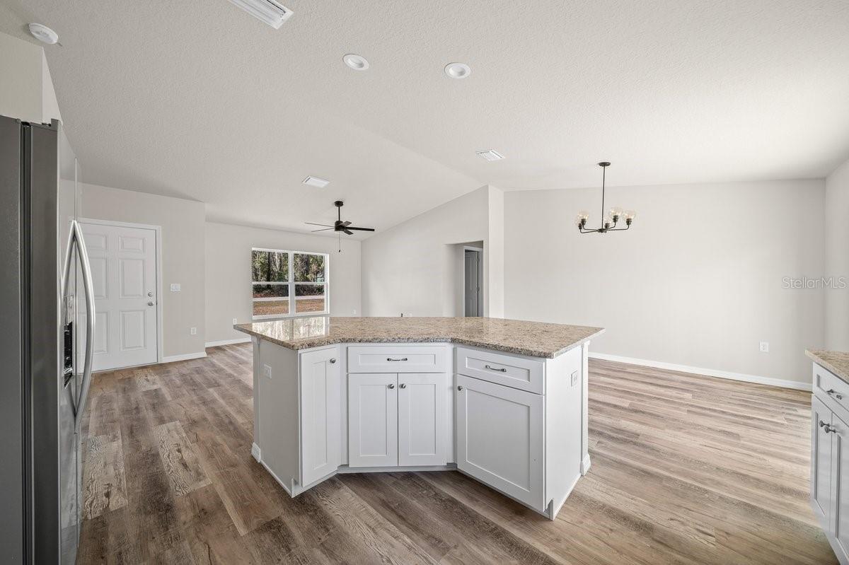 Image 6 of 27 For 9939 Athenia Drive