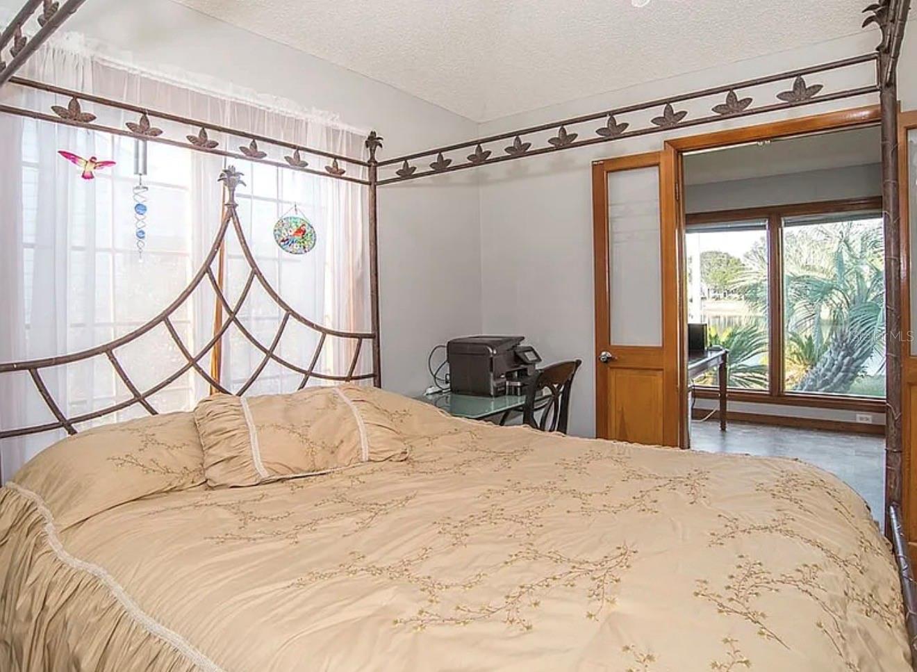 Image 14 of 23 For 307 Del Mar Drive