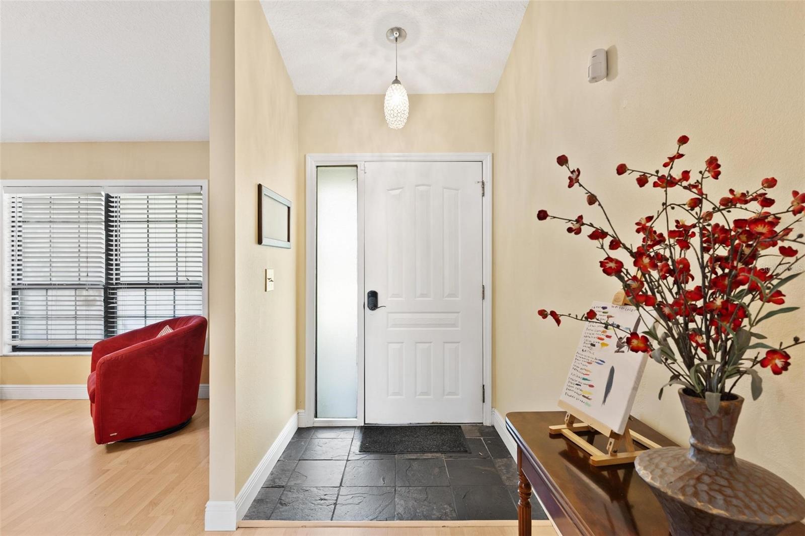 Image 6 of 44 For 405 Mirror Lake Drive