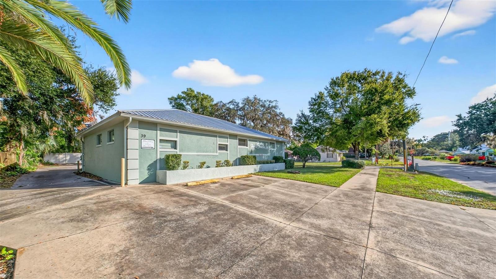 Image 15 of 66 For 1318 Eustis Street