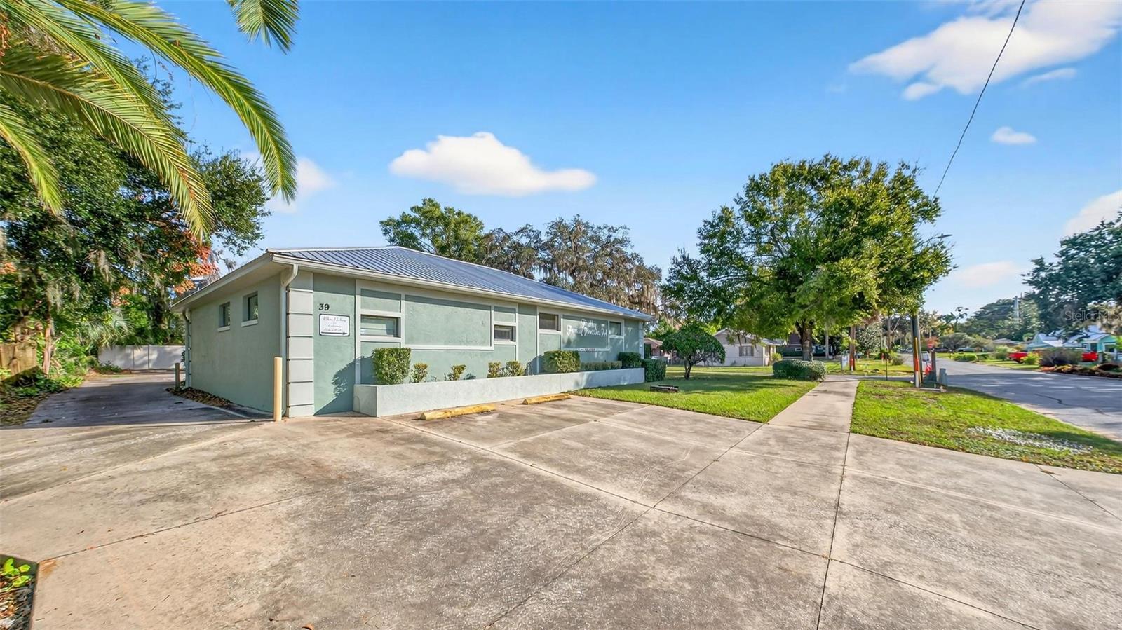 Image 16 of 66 For 1318 Eustis Street