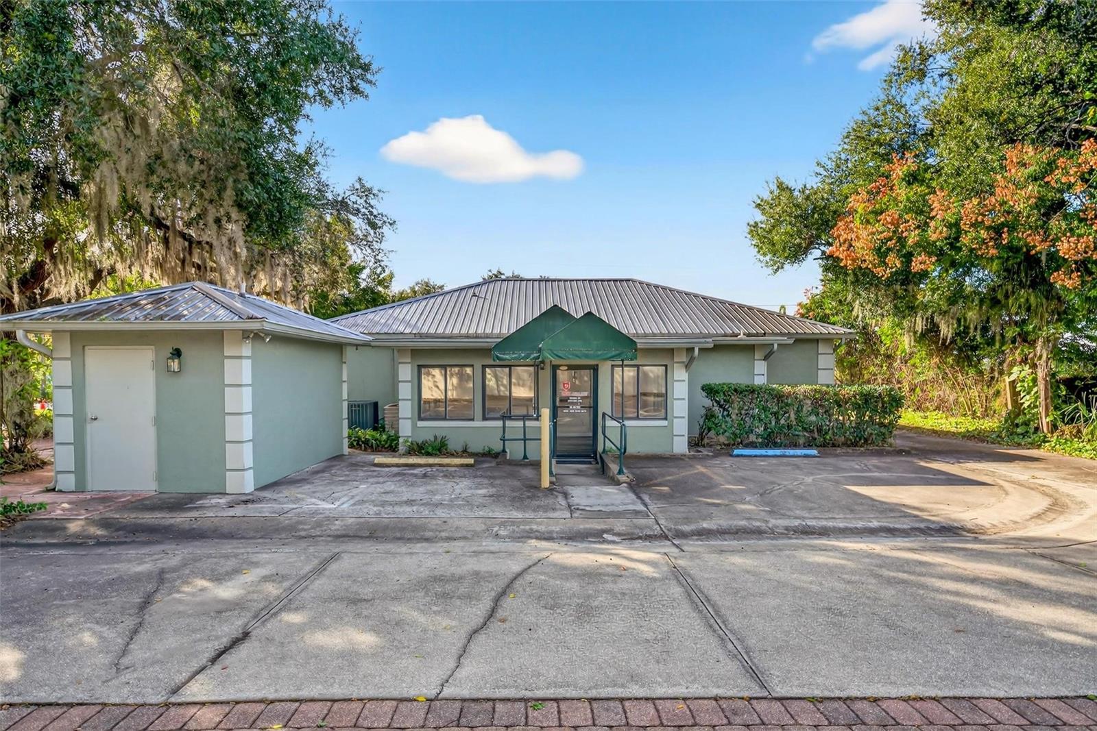 Image 2 of 66 For 1318 Eustis Street