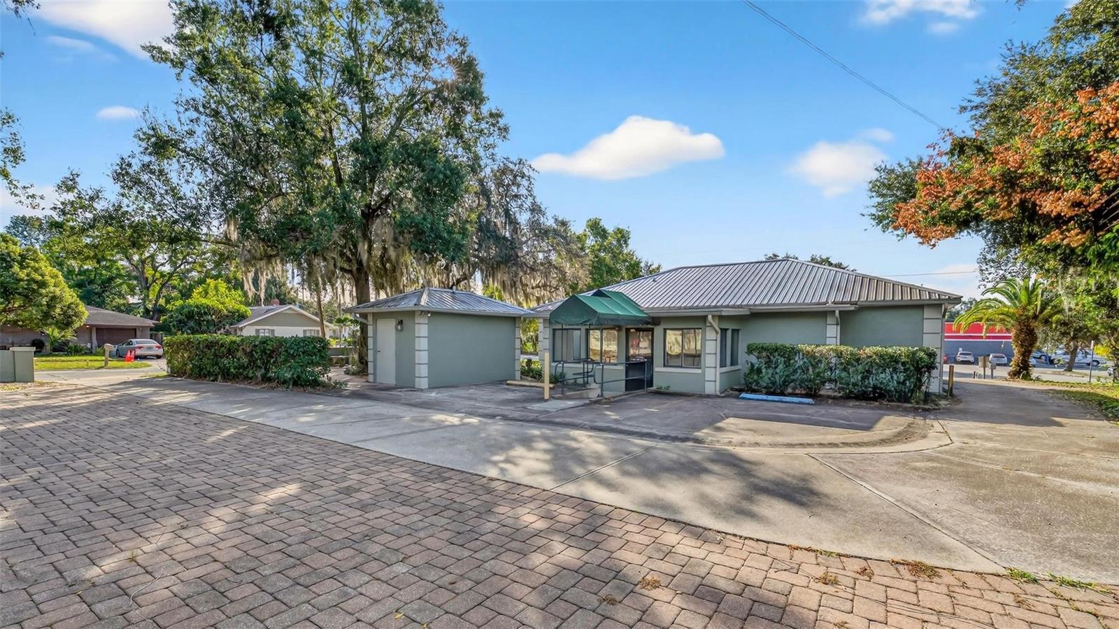 Image 24 of 66 For 1318 Eustis Street