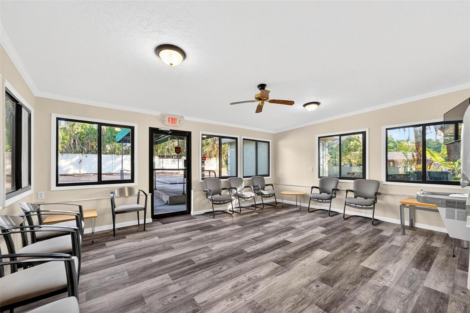 Image 3 of 66 For 1318 Eustis Street