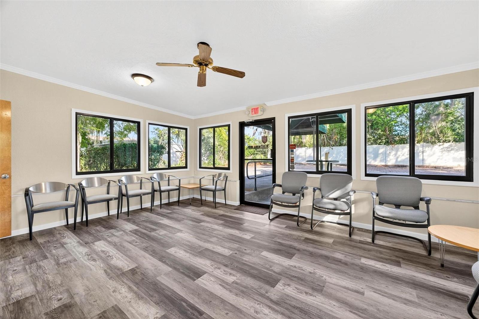 Image 33 of 66 For 1318 Eustis Street