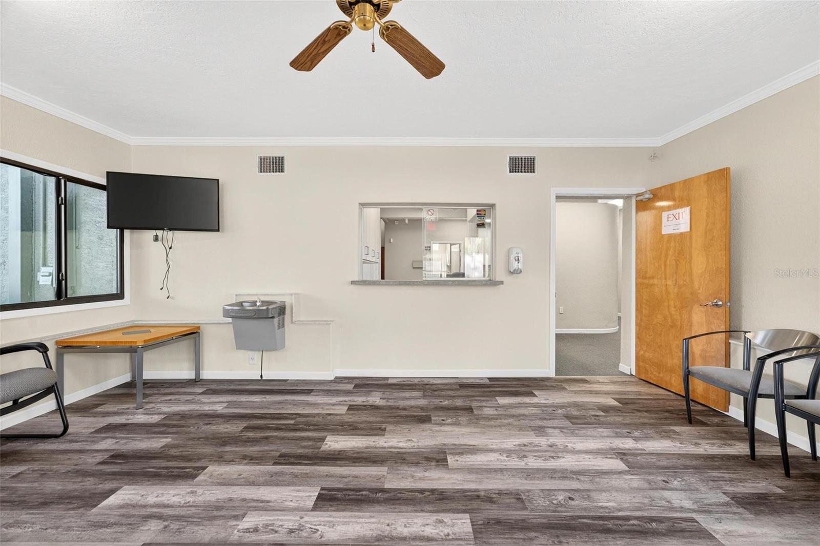 Image 35 of 66 For 1318 Eustis Street