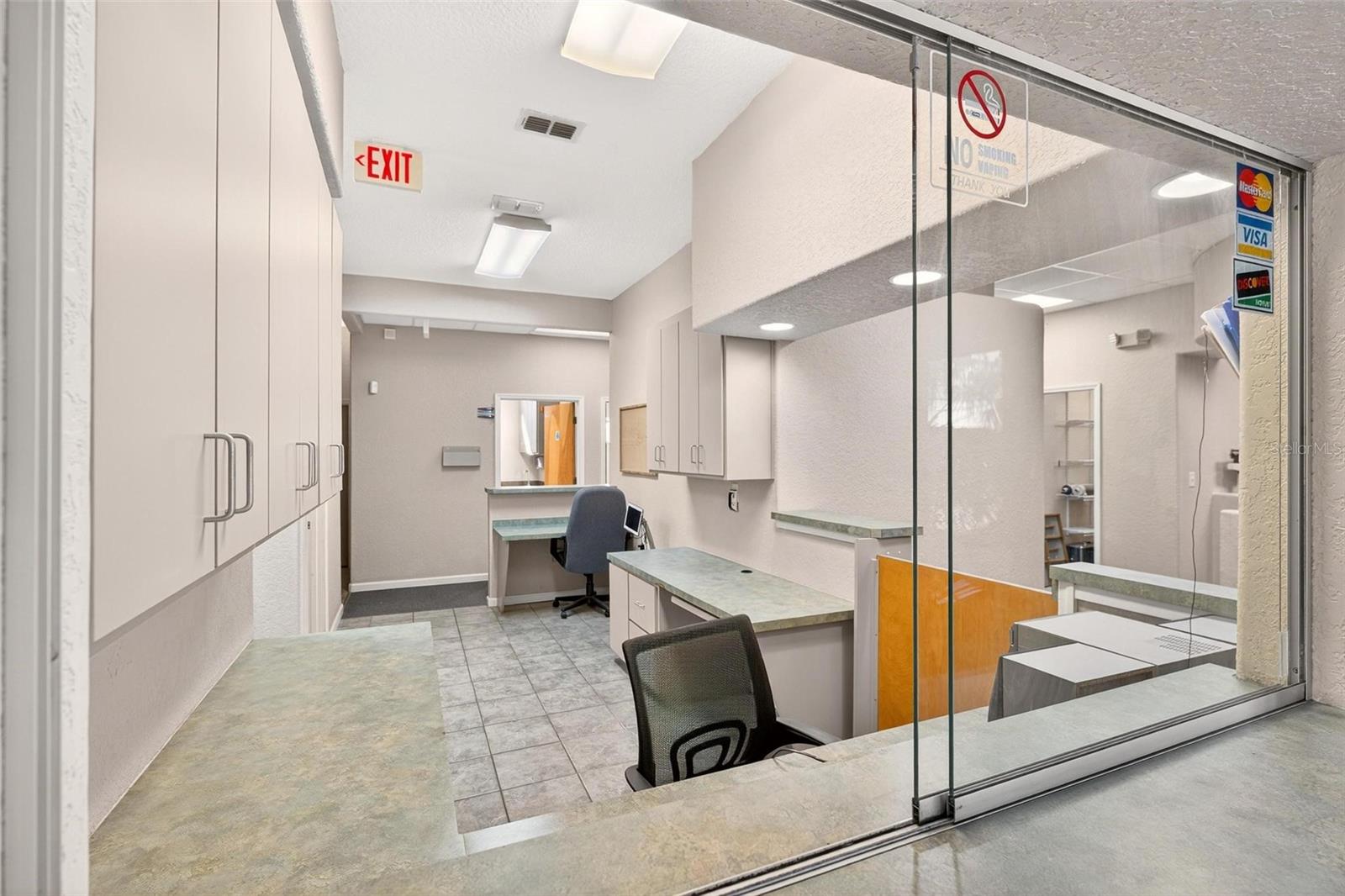 Image 37 of 66 For 1318 Eustis Street