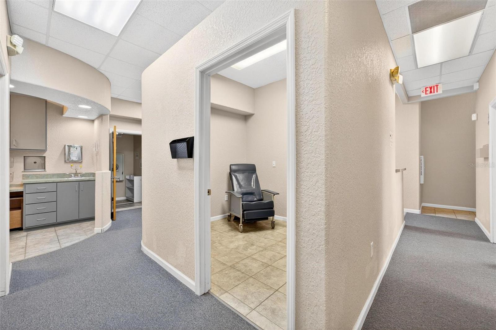 Image 53 of 66 For 1318 Eustis Street