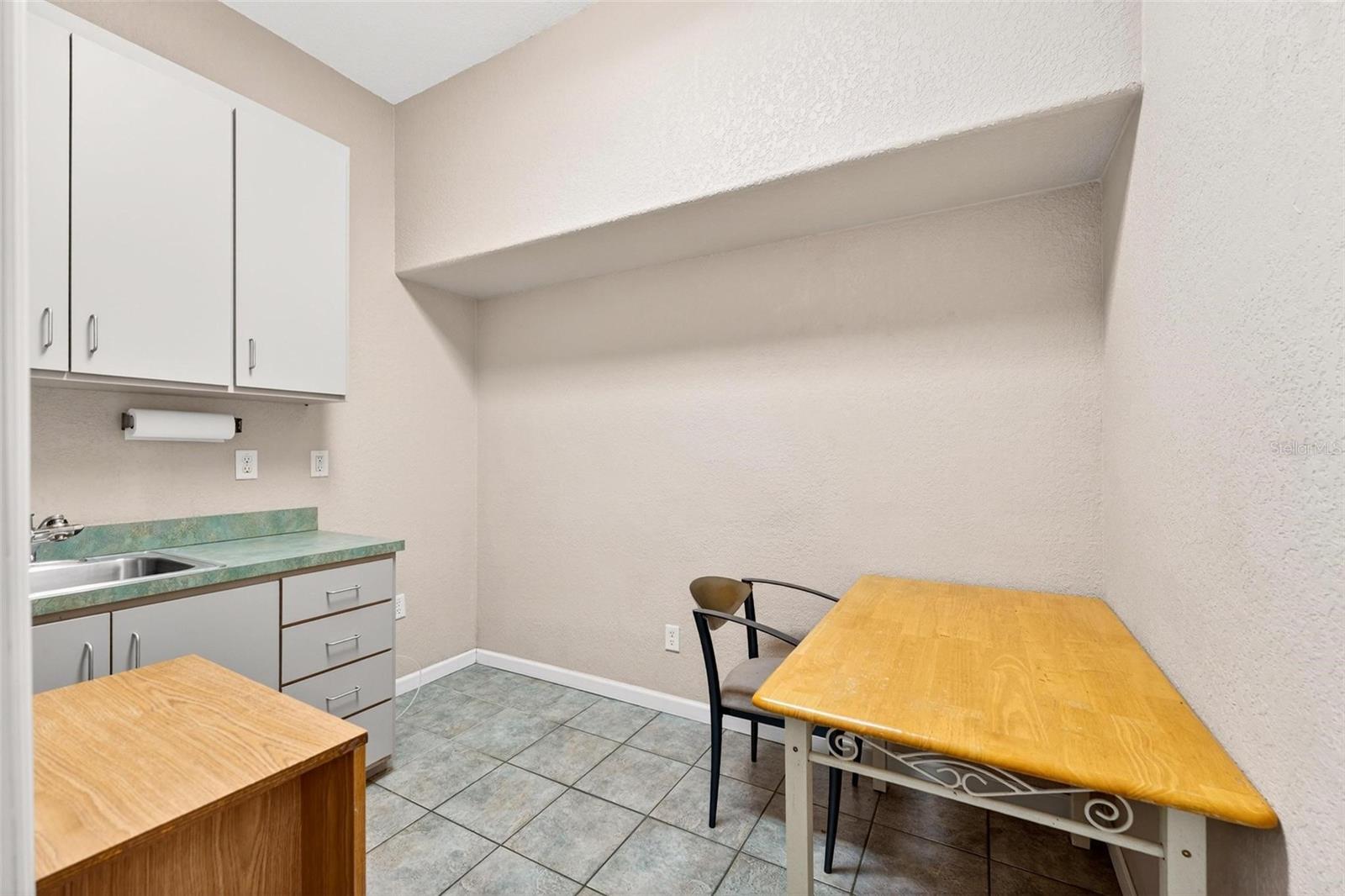 Image 63 of 66 For 1318 Eustis Street