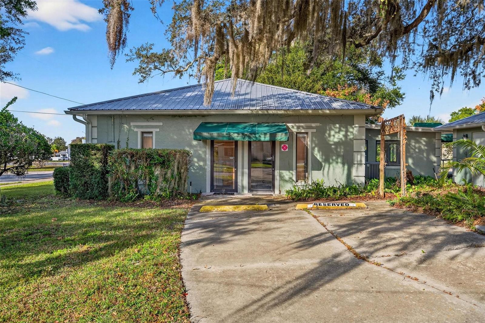 Image 8 of 66 For 1318 Eustis Street