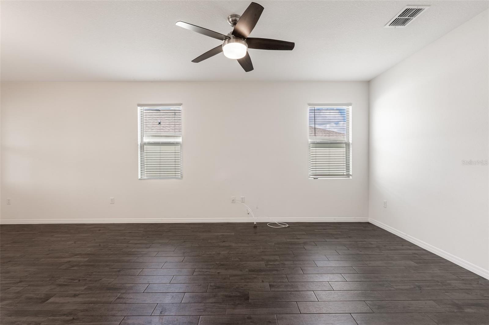 Image 17 of 40 For 17615 Blazing Star Circle