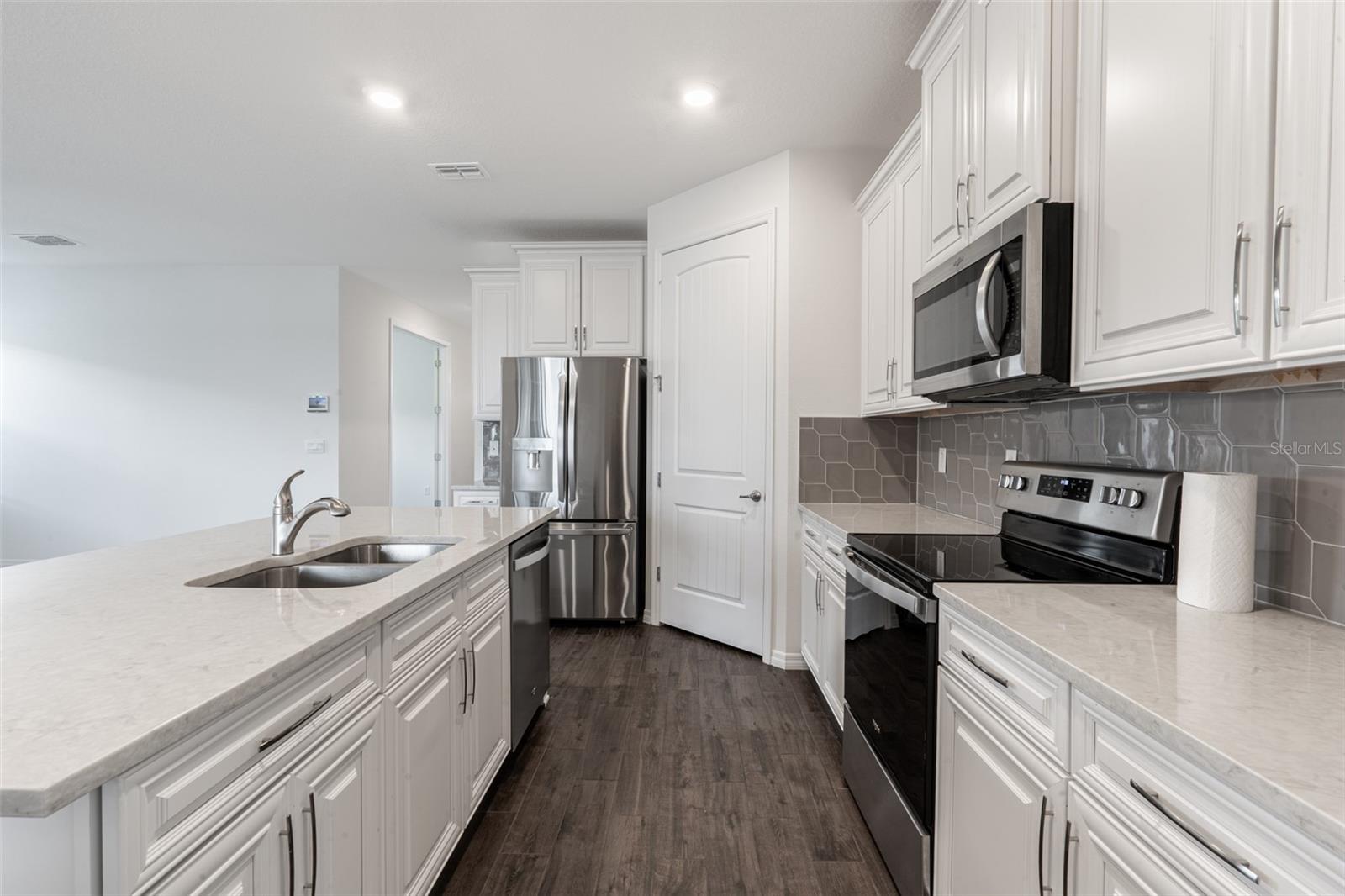 Image 4 of 40 For 17615 Blazing Star Circle