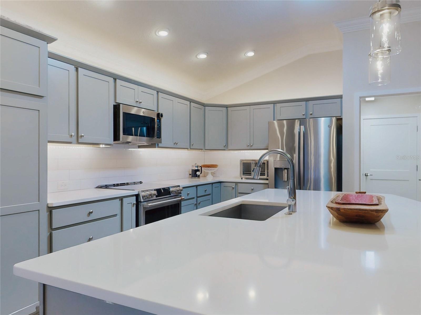 Image 14 of 43 For 904 Maynard Path