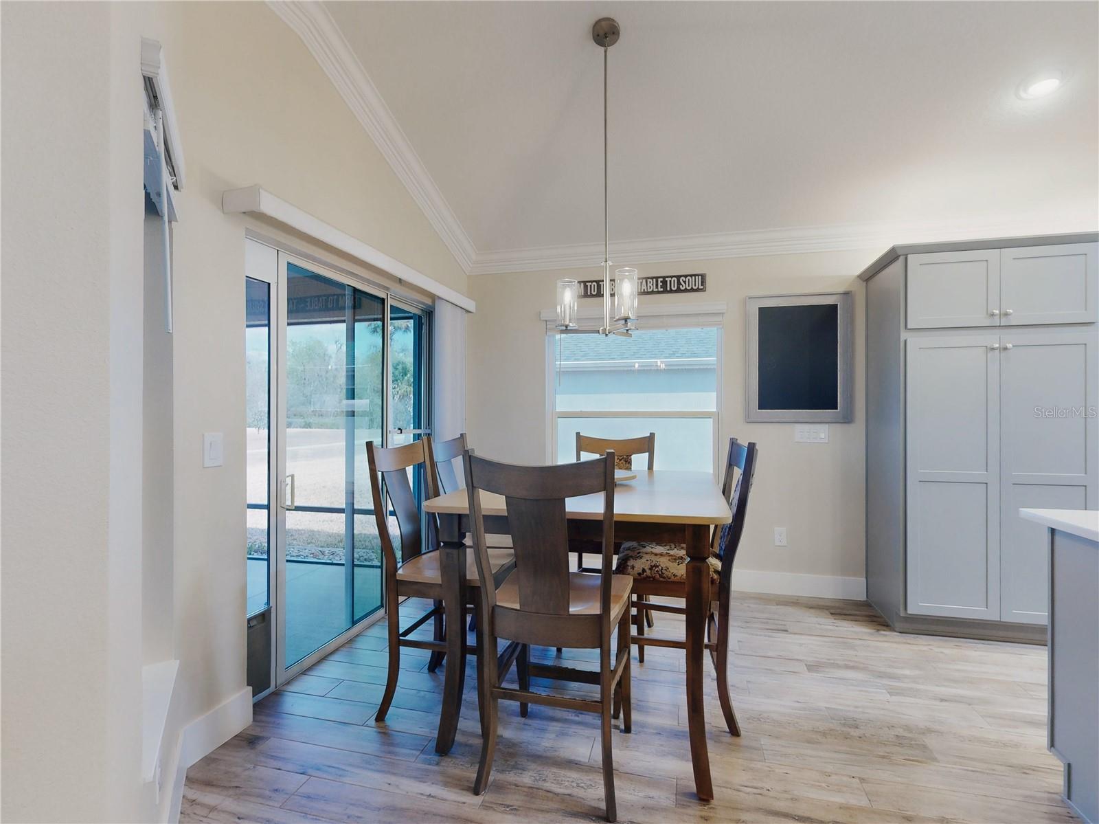 Image 20 of 43 For 904 Maynard Path