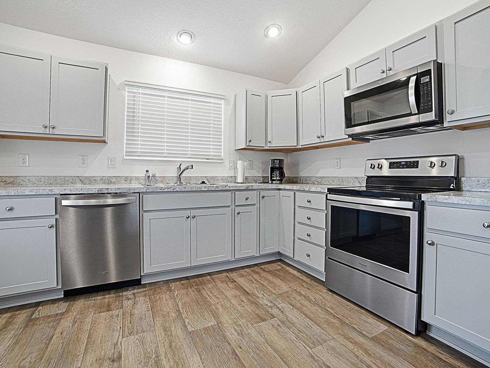 Image 12 of 38 For 11368 Laufersky Lane