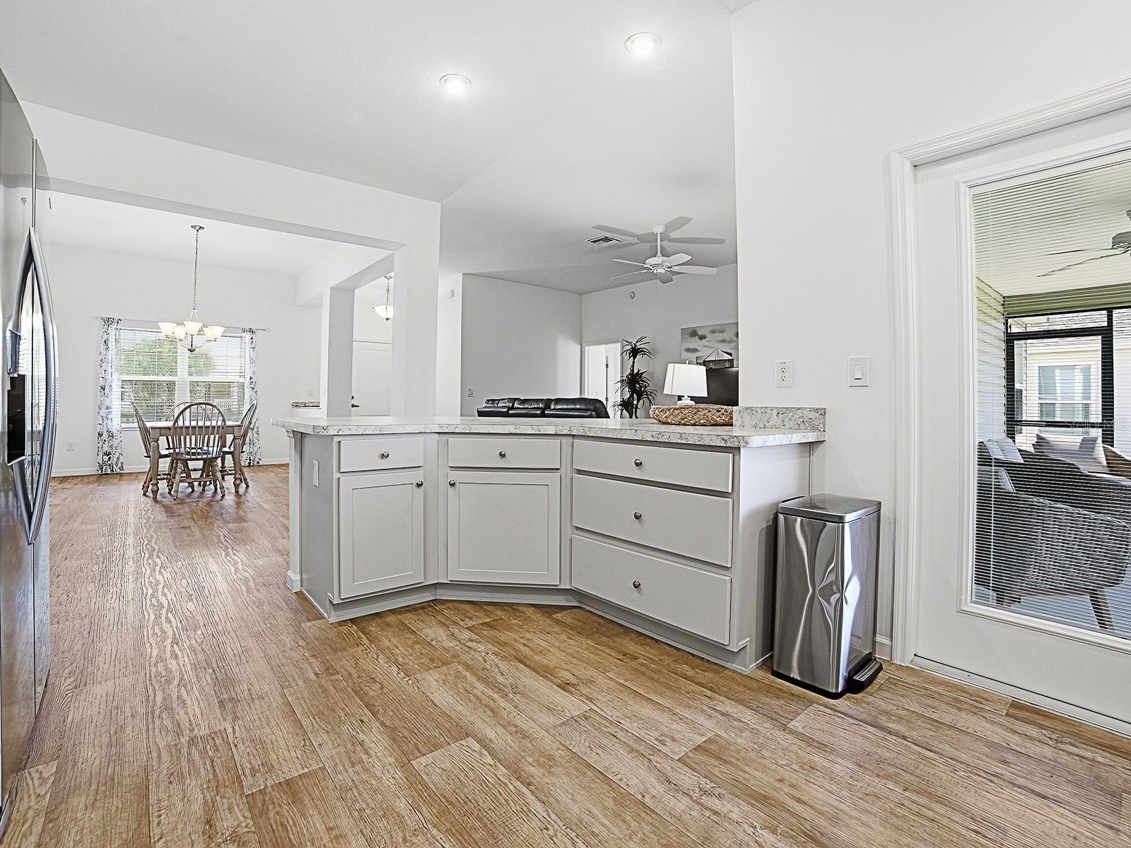 Image 14 of 38 For 11368 Laufersky Lane