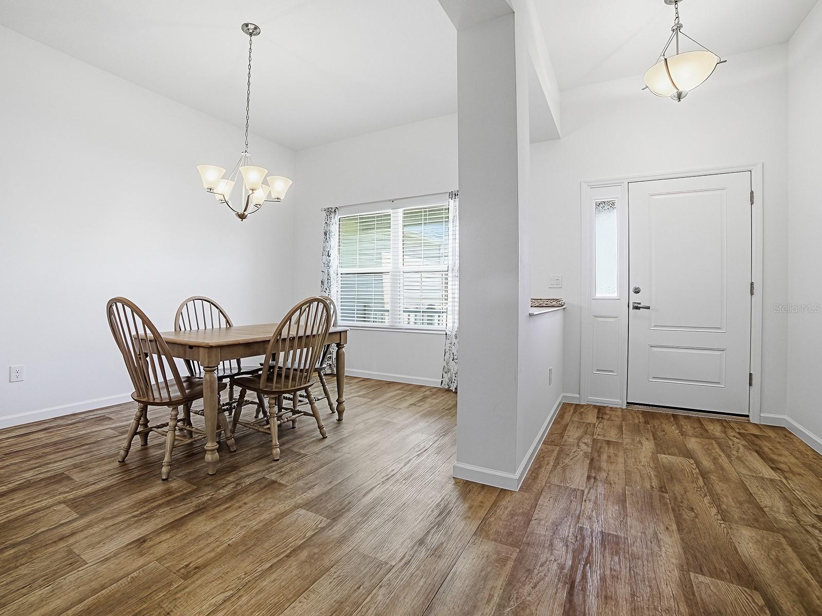 Image 4 of 38 For 11368 Laufersky Lane