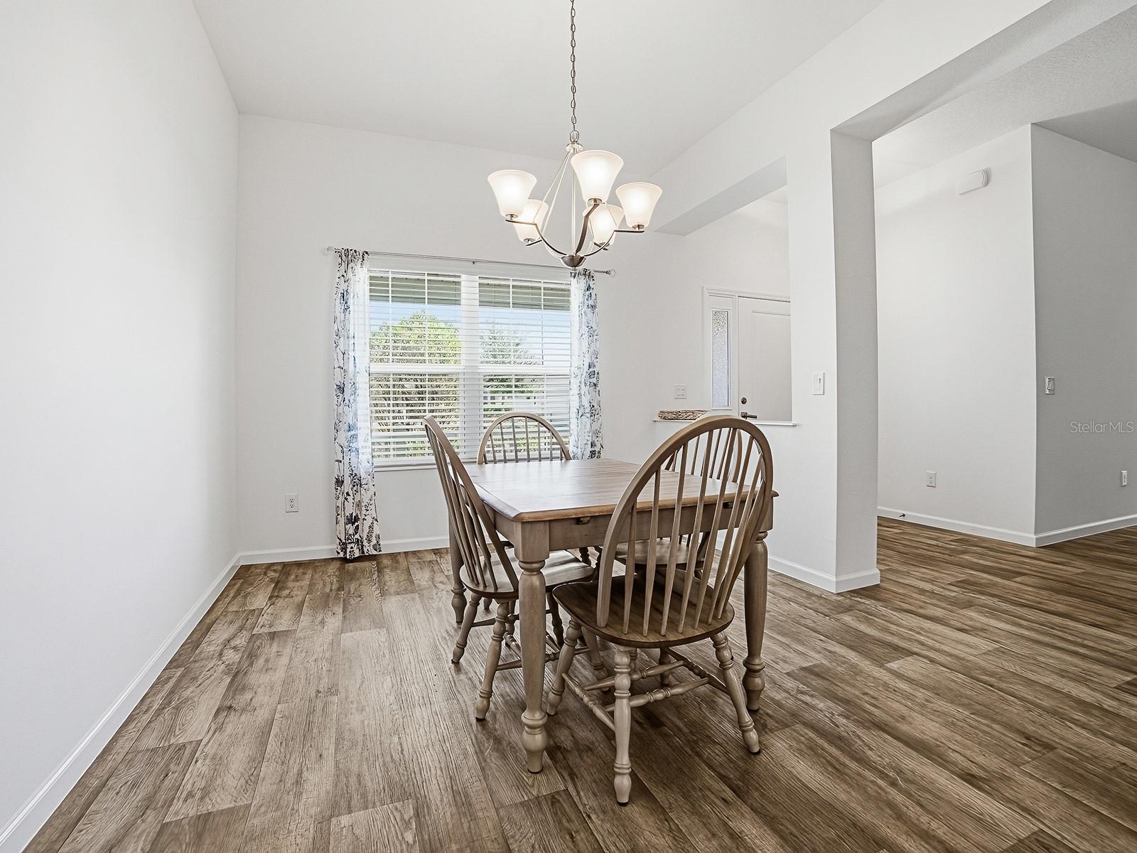 Image 5 of 38 For 11368 Laufersky Lane