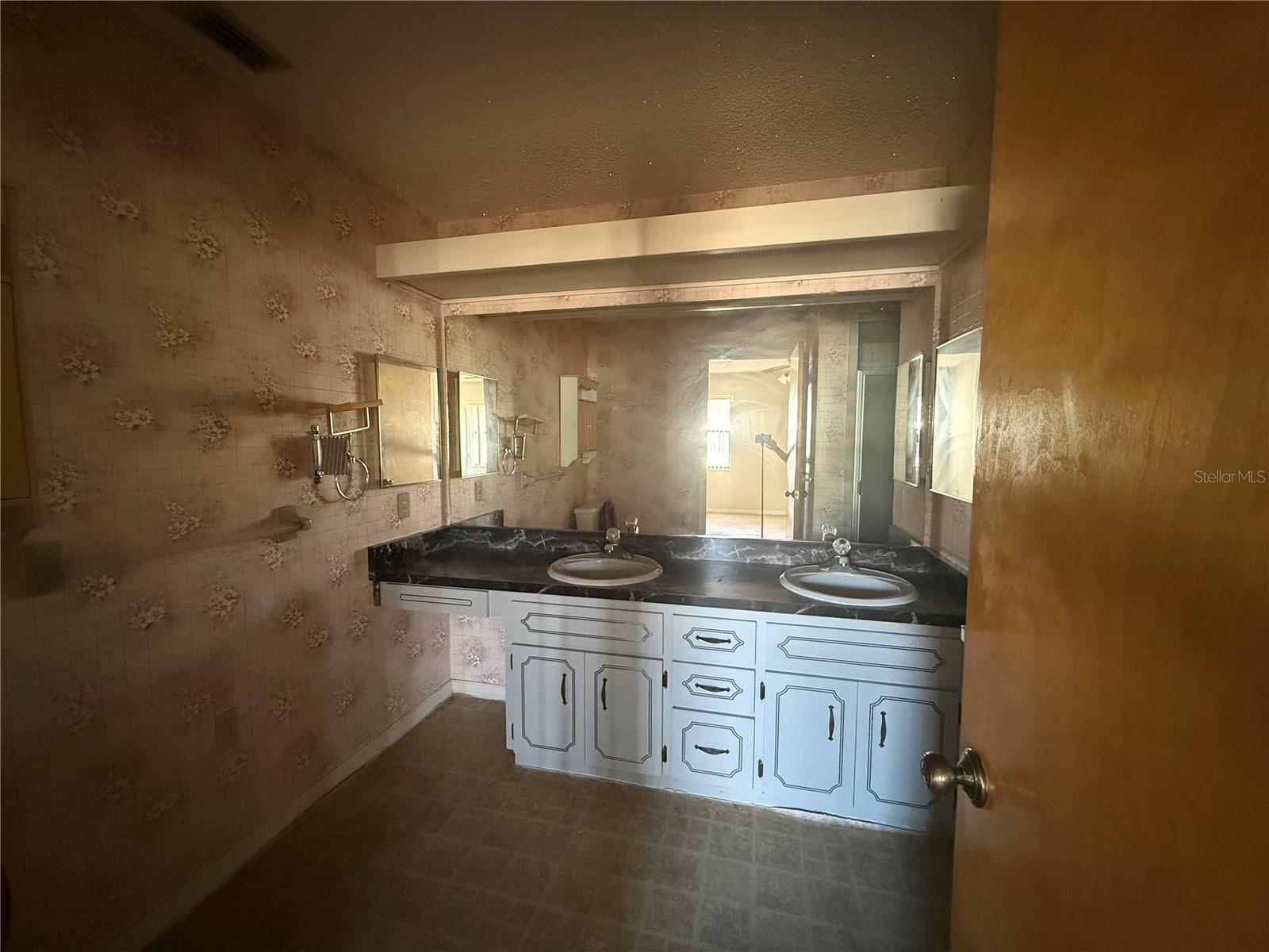 Image 15 of 25 For 34847 Learn Road