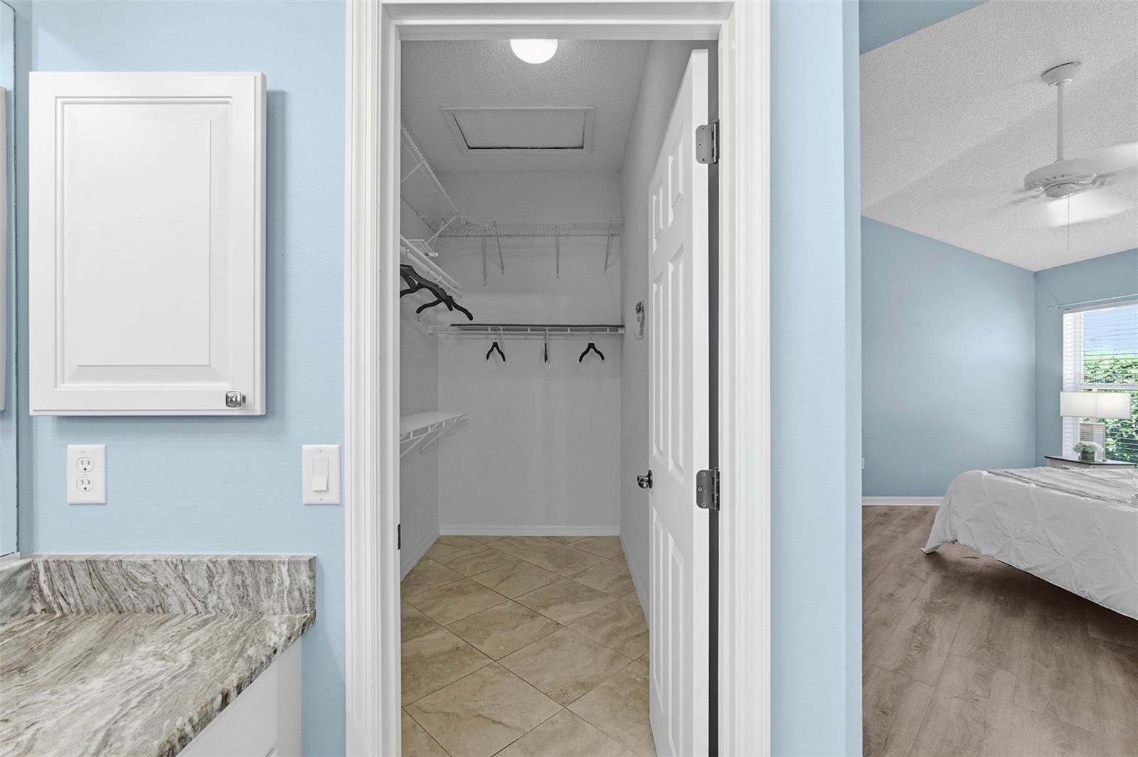 Image 17 of 38 For 2415 Morven Park Way