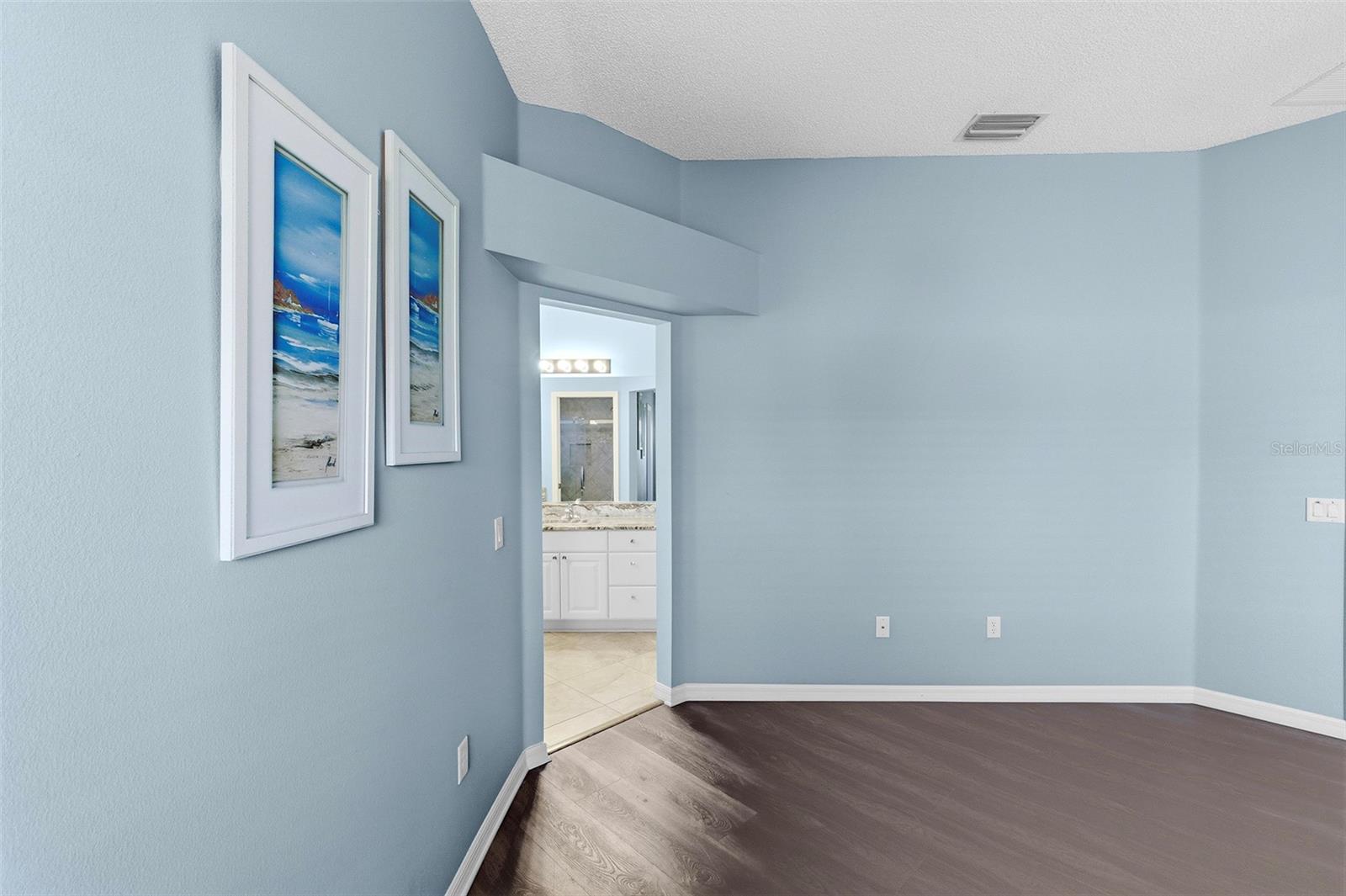 Image 18 of 38 For 2415 Morven Park Way