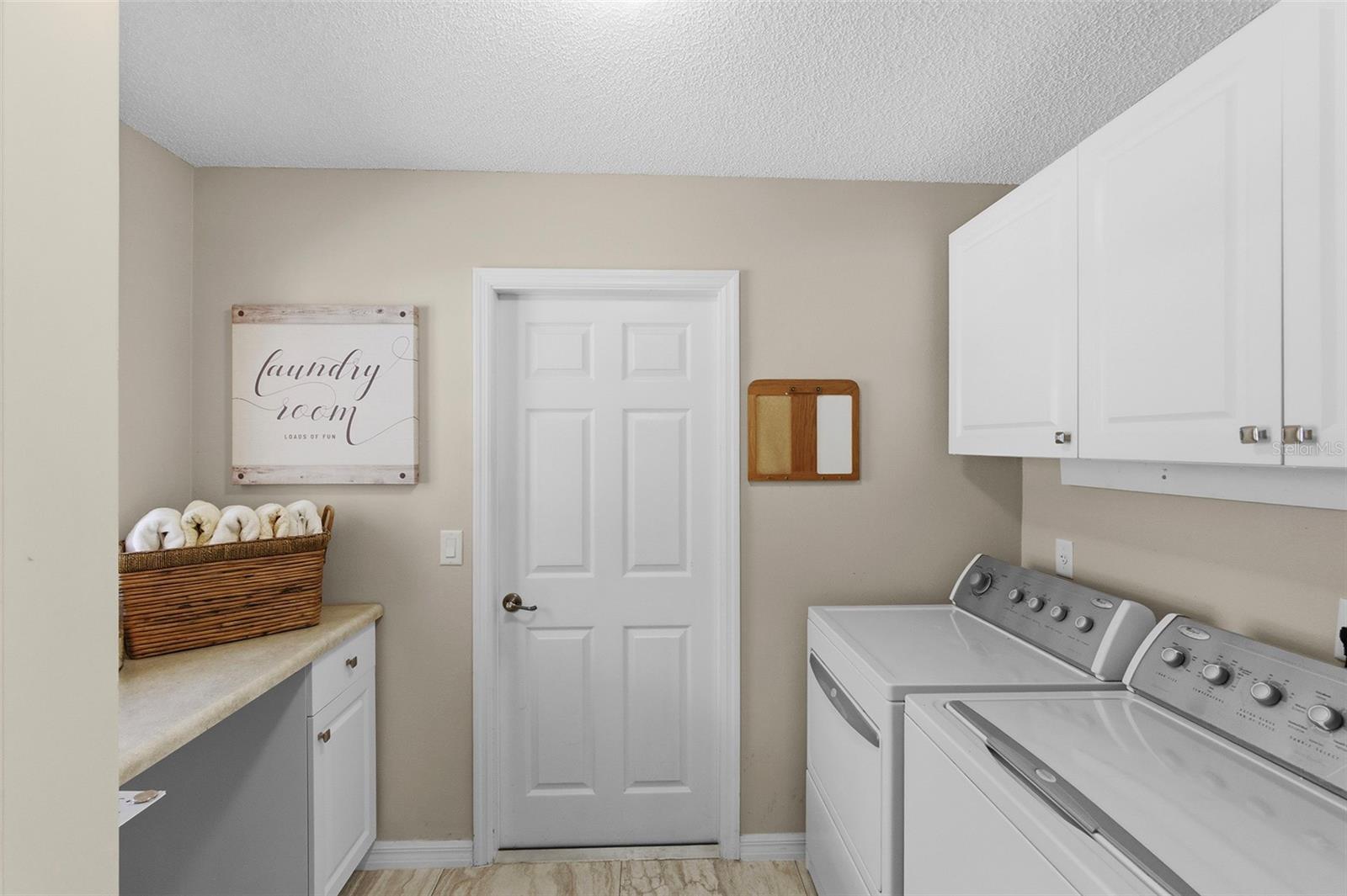 Image 20 of 38 For 2415 Morven Park Way