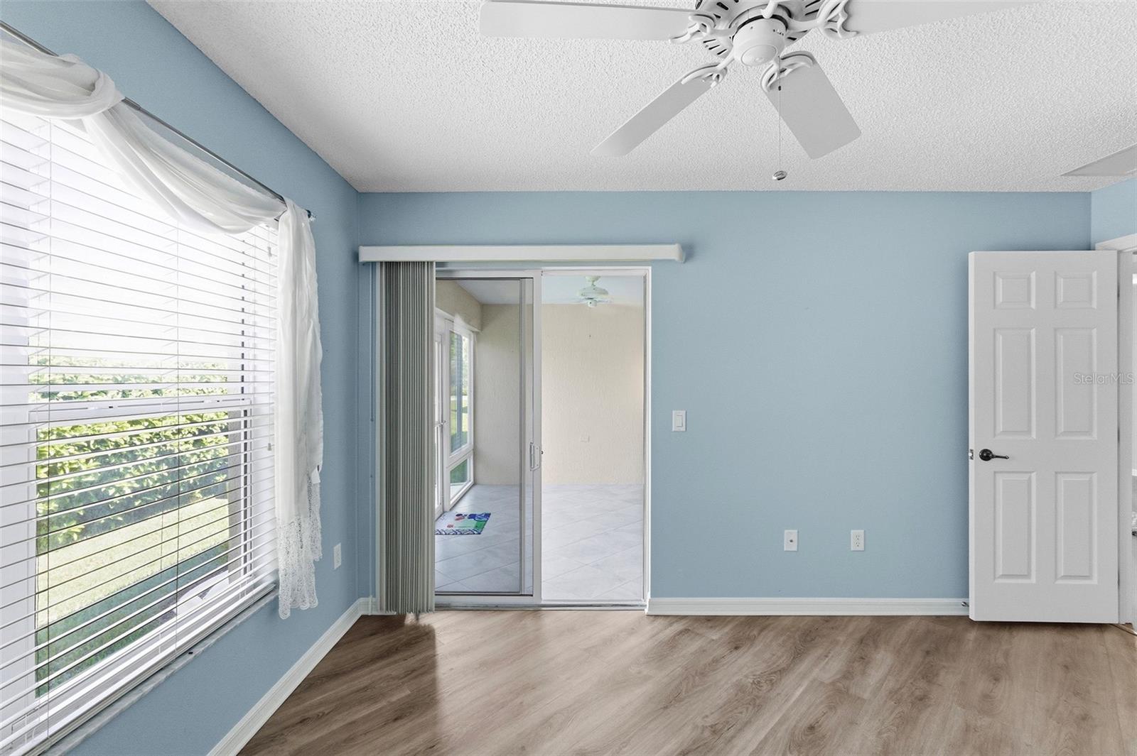 Image 26 of 38 For 2415 Morven Park Way