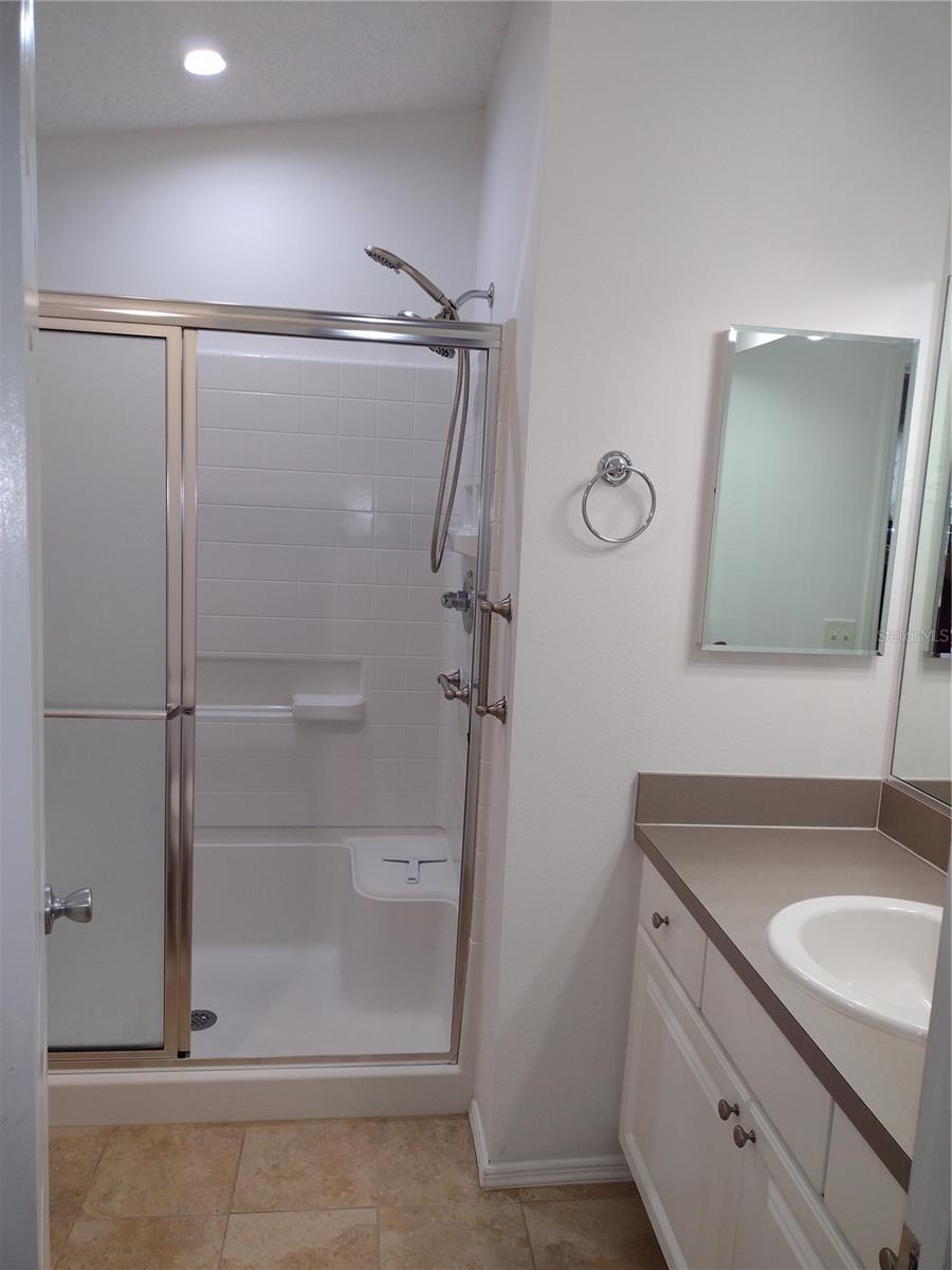 Image 21 of 27 For 297 Emmalee Place