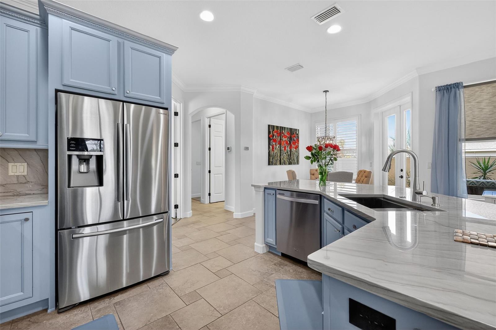 Image 19 of 51 For 8124 Bridgeport Bay Circle