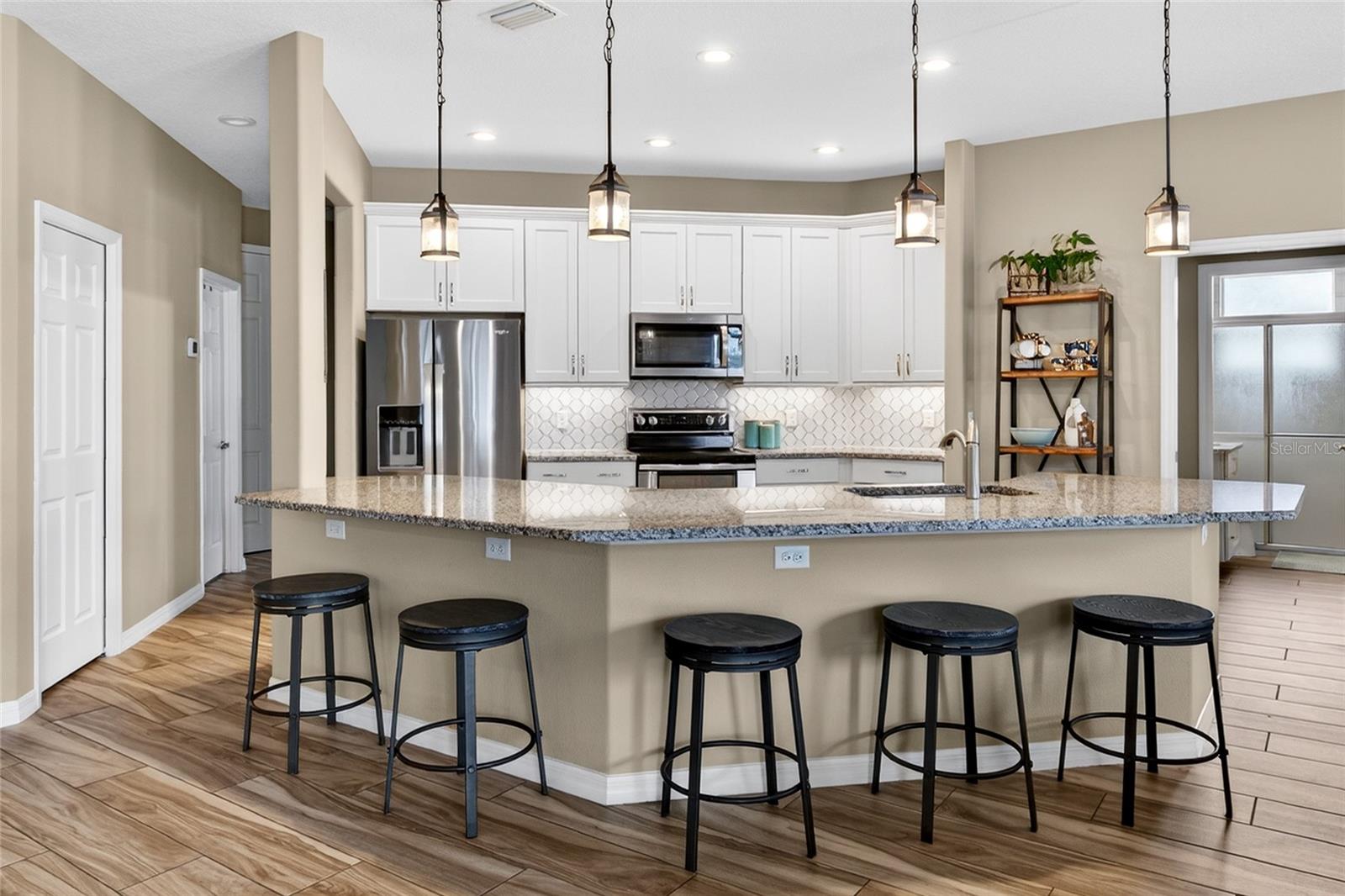 Image 10 of 54 For 36452 Grand Island Oaks Circle