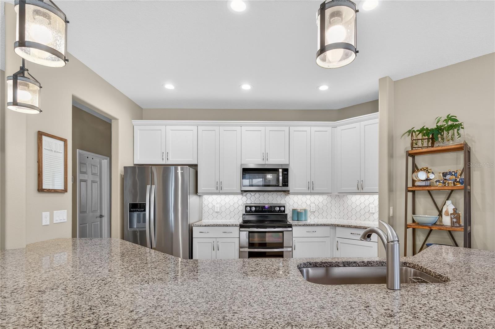 Image 11 of 54 For 36452 Grand Island Oaks Circle