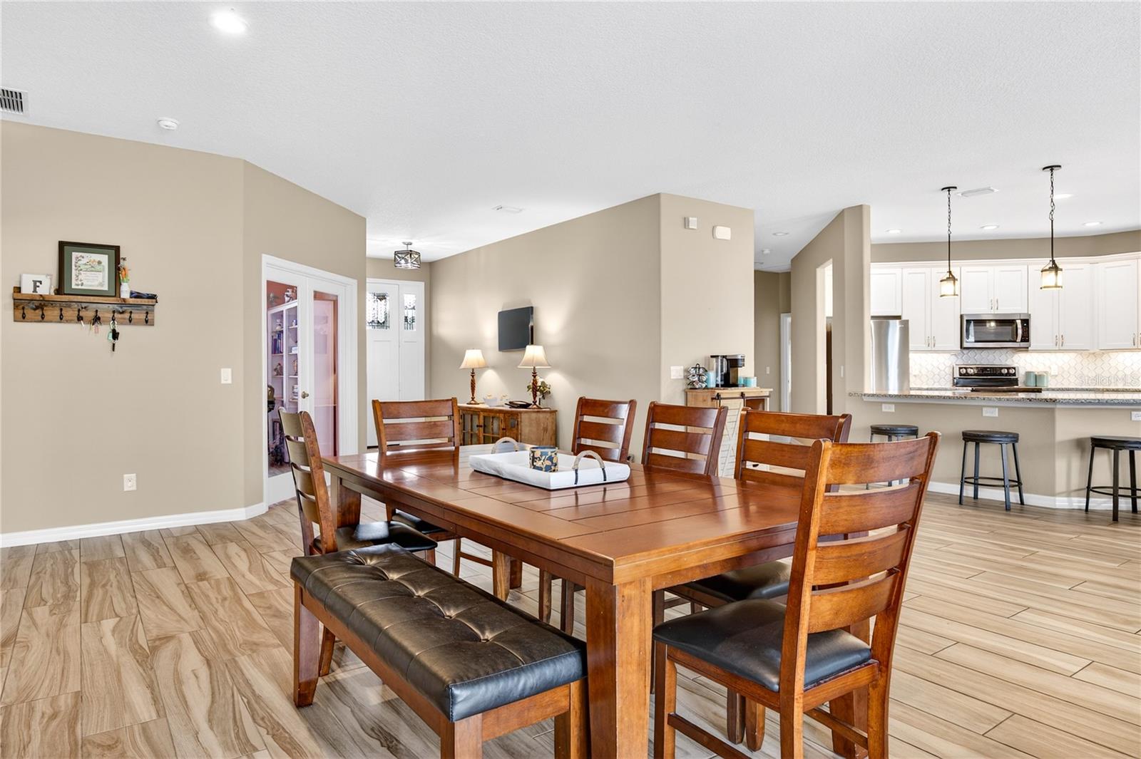 Image 17 of 54 For 36452 Grand Island Oaks Circle