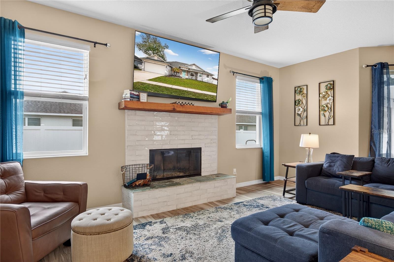 Image 18 of 54 For 36452 Grand Island Oaks Circle