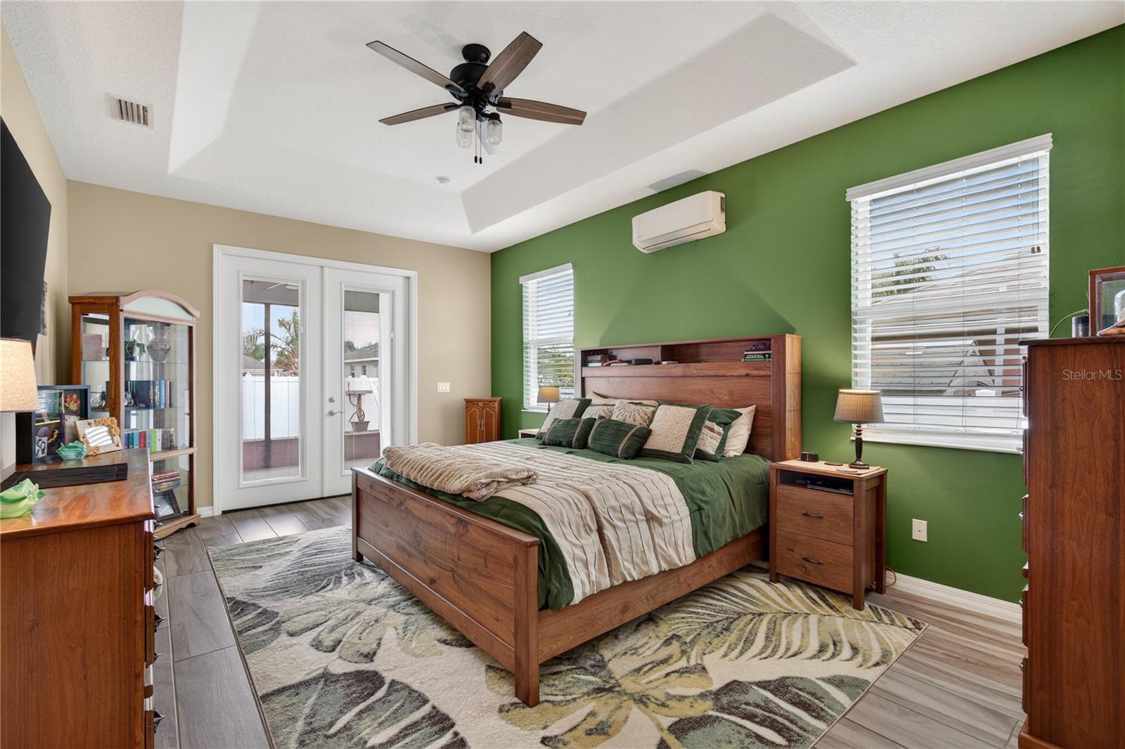 Image 26 of 54 For 36452 Grand Island Oaks Circle