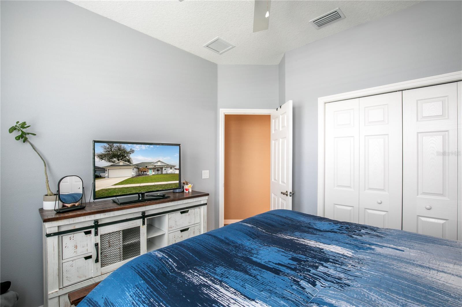 Image 32 of 54 For 36452 Grand Island Oaks Circle