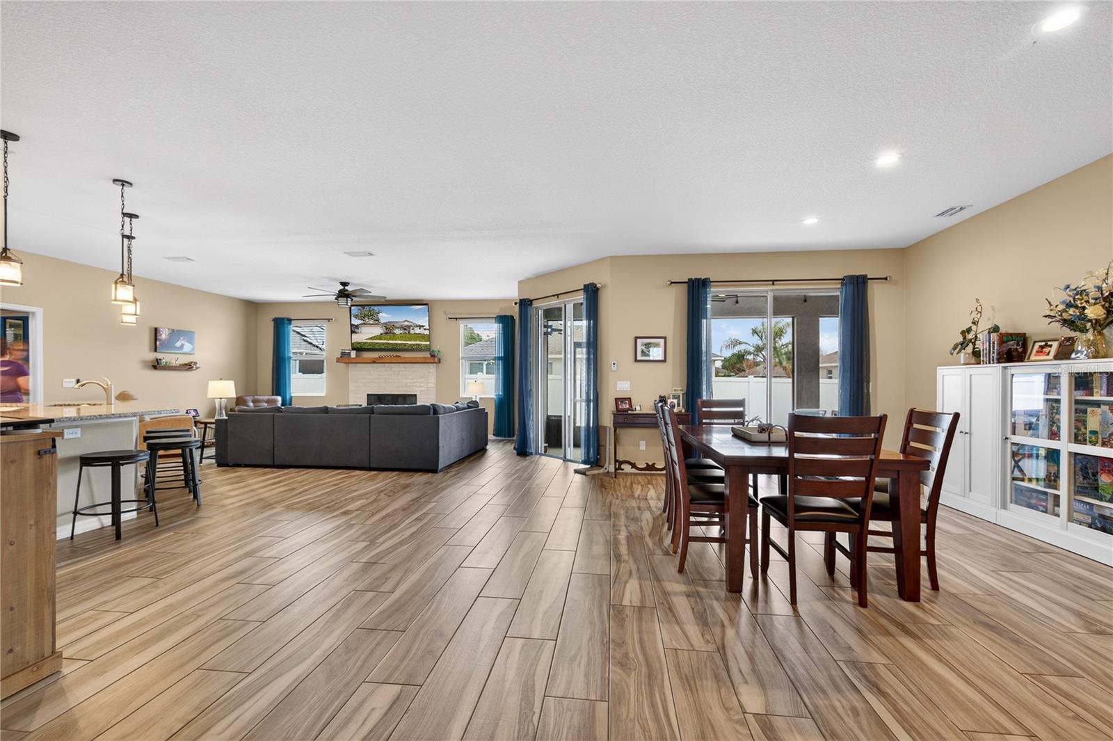 Image 6 of 54 For 36452 Grand Island Oaks Circle