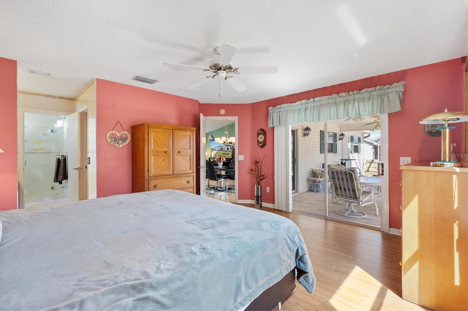 Listing photo id 8 for 1611 Alhambra Way