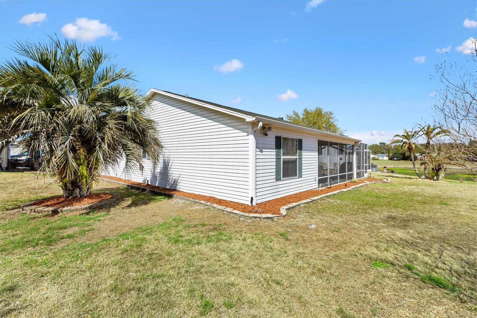 Listing photo id 22 for 1611 Alhambra Way