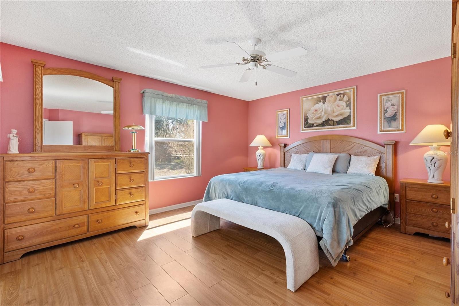 Listing photo id 7 for 1611 Alhambra Way