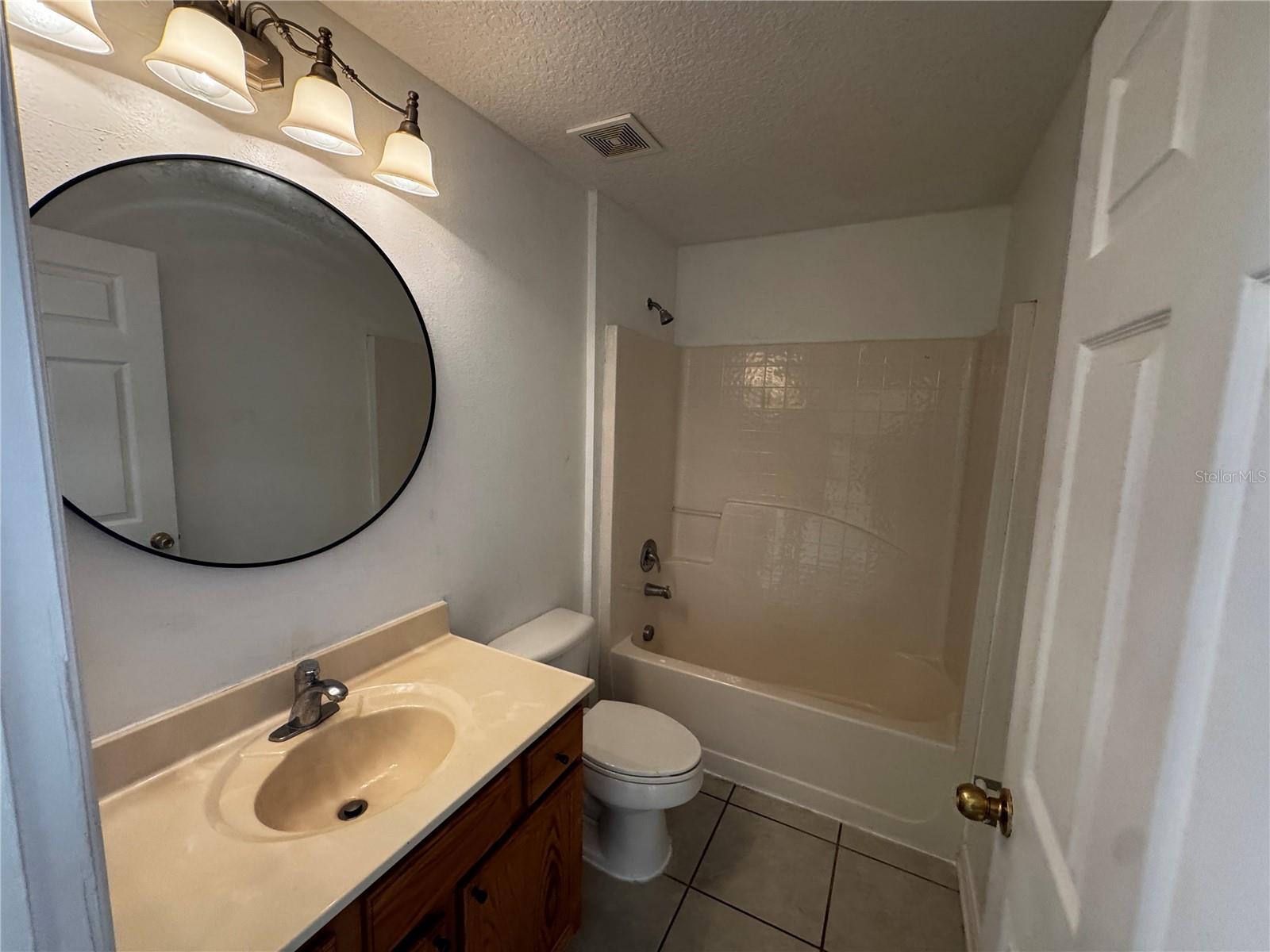 Image 15 of 15 For 1043 Vanderbilt Drive