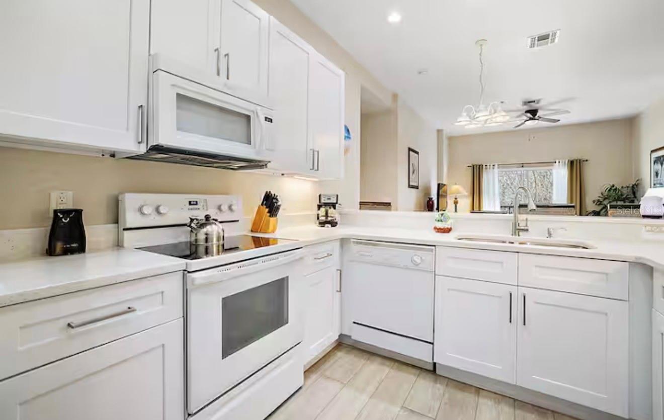 Image 2 of 19 For 408 Lucaya Loop 408