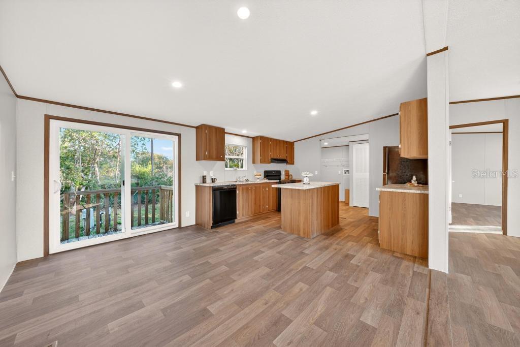 Image 13 of 49 For 43740 Sunset Drive