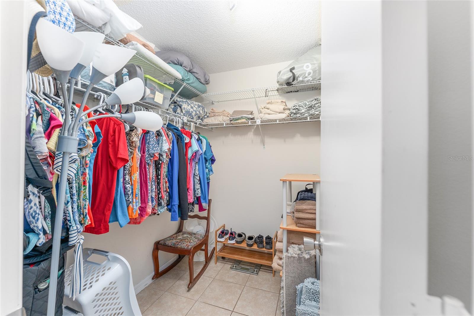 Image 17 of 38 For 807 Alvarado Place