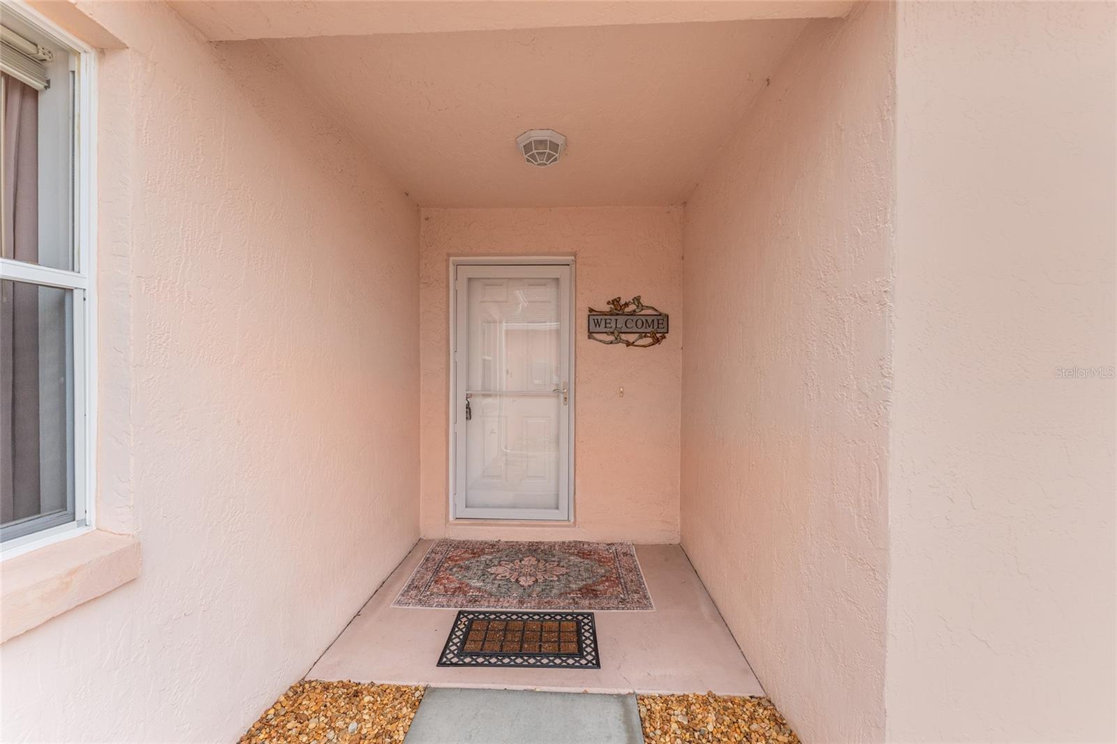 Image 4 of 38 For 807 Alvarado Place