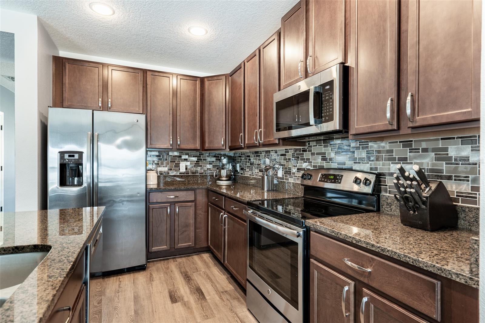 Image 18 of 50 For 9902 Lenox Street