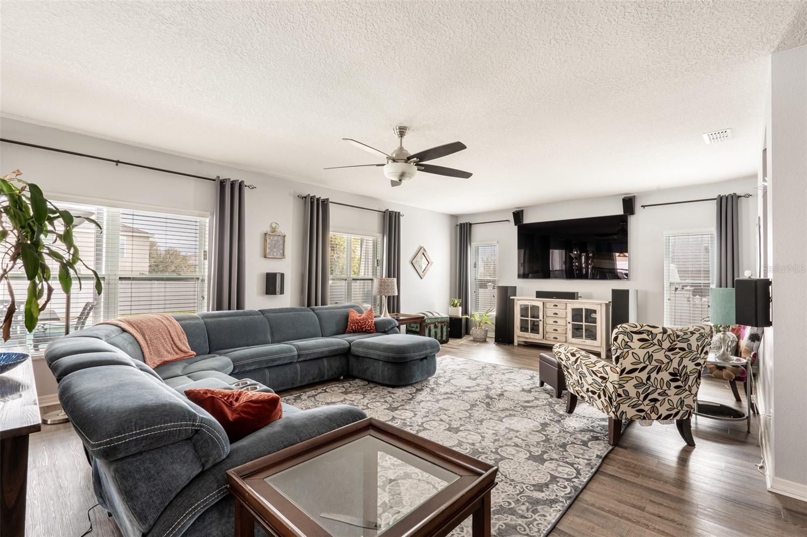 Image 23 of 50 For 9902 Lenox Street