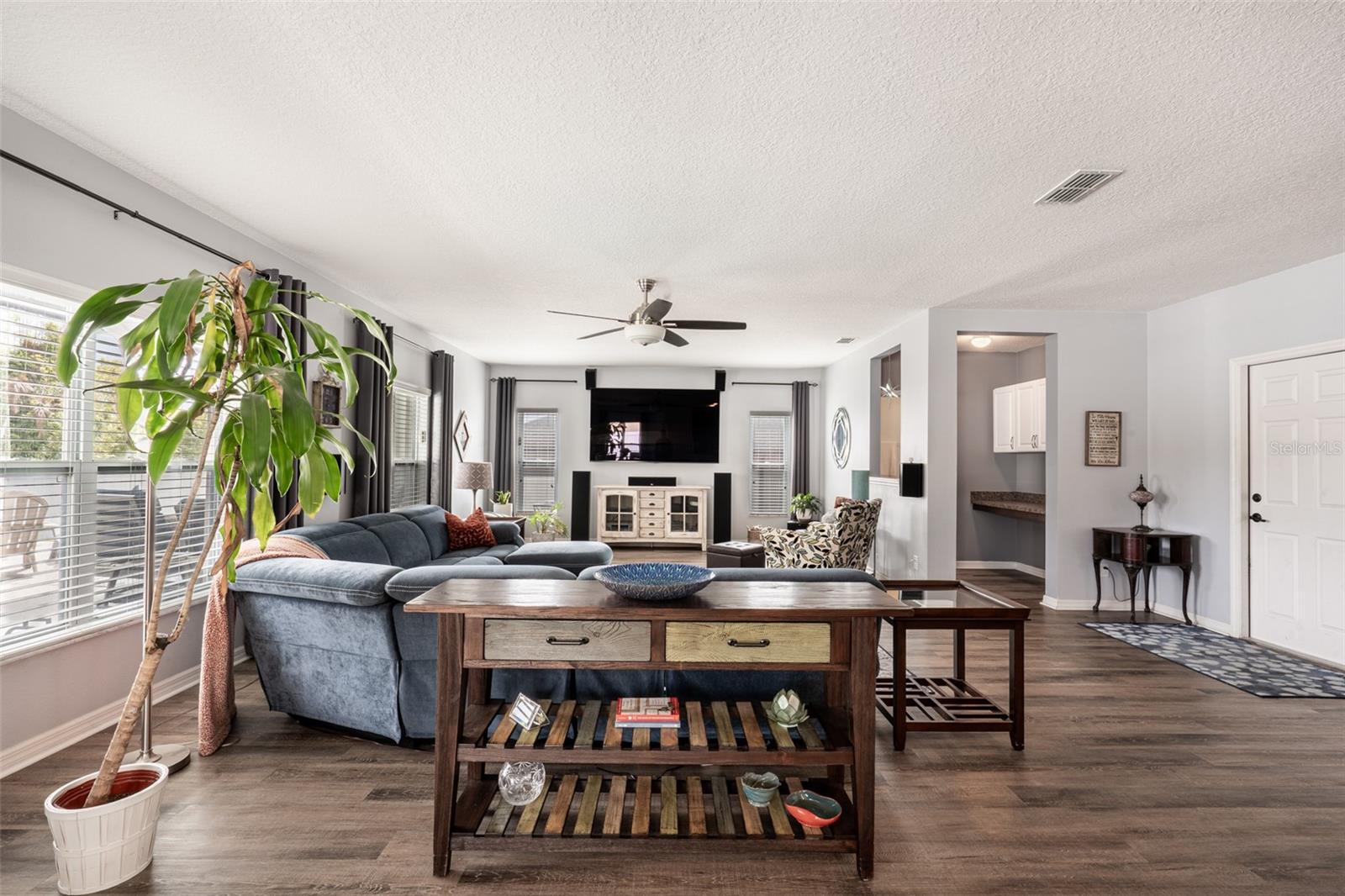 Image 25 of 50 For 9902 Lenox Street